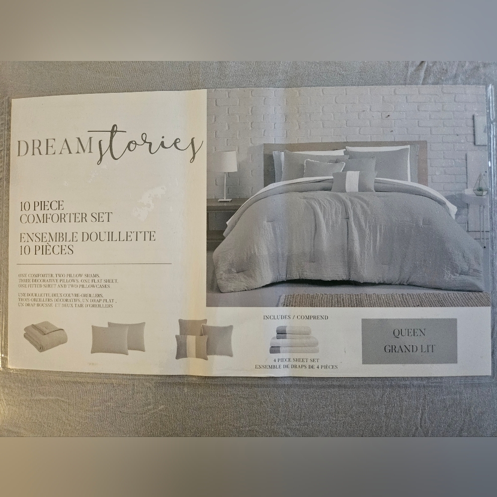 DREAMstories Decorative Pillows And Sheet Set